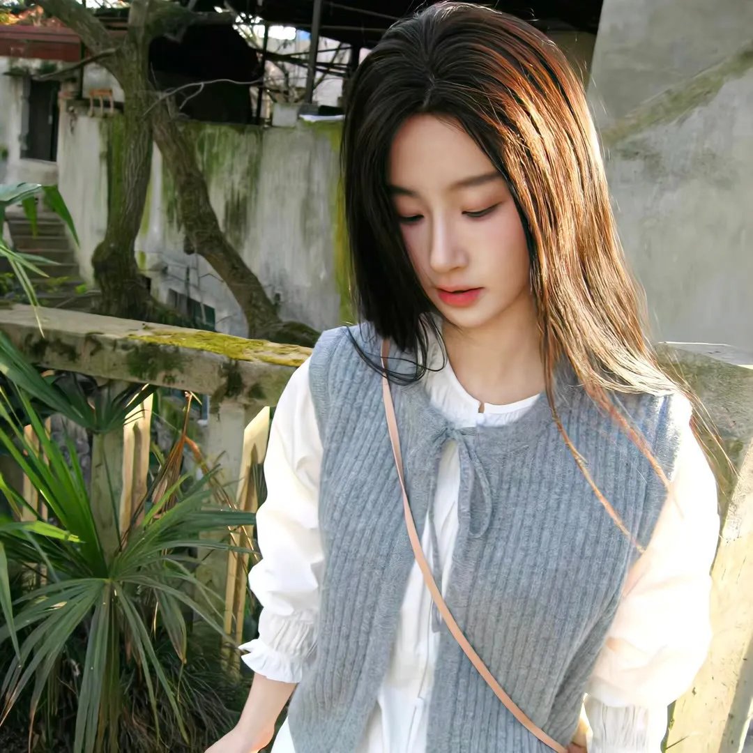 银坛莺燕